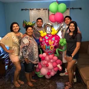 Meet your Posher, Yesenia